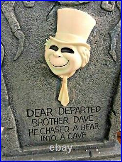 DISNEY Big Figure HAUNTED MANSION TOMBSTONE HITCHHIKING GHOST PHINEAS