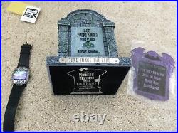 Disney 2003 Haunted Mansion Wallpaper tomb Limited Edition 400 Watch Signed mint
