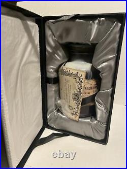 Disney Haunted Mansion Constance Hatchaway (The Bride) Spirit Jar