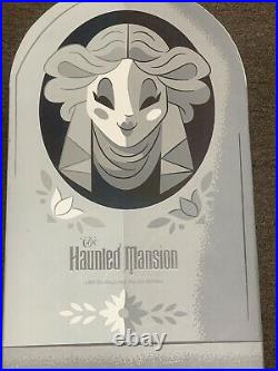 Disney Parks LE Haunted Mansion Hatbox GID Ghost