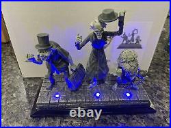 Disney The Haunted Mansion The Hitchhiking Ghosts Light-Up Figure