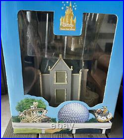 Disney World HAUNTED MANSION LIGHT UP MONORAIL PLAYSET with Box 50th