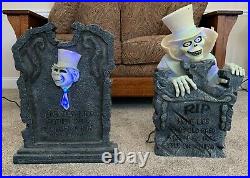 Disney's Haunted Mansion Light Up Tombstone Phineas and Hatbox Ghost