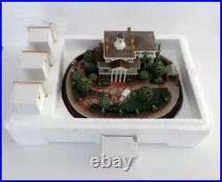 Disneyland Robert Olszewski Haunted Mansion Miniature With 3 Scenes! Rare! New
