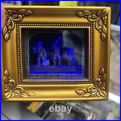 Disneyland The Haunted Mansion 40th Anniversary Hitch Hiking Ghosts Shadow Box