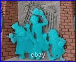 LOT Disney The Haunted Mansion Scentsy Wax Warmer with Bar