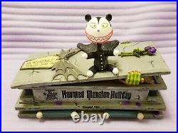 Nightmare Before Christmas (2004) Scary Teddy Bobble on Haunted Mansion Coffin